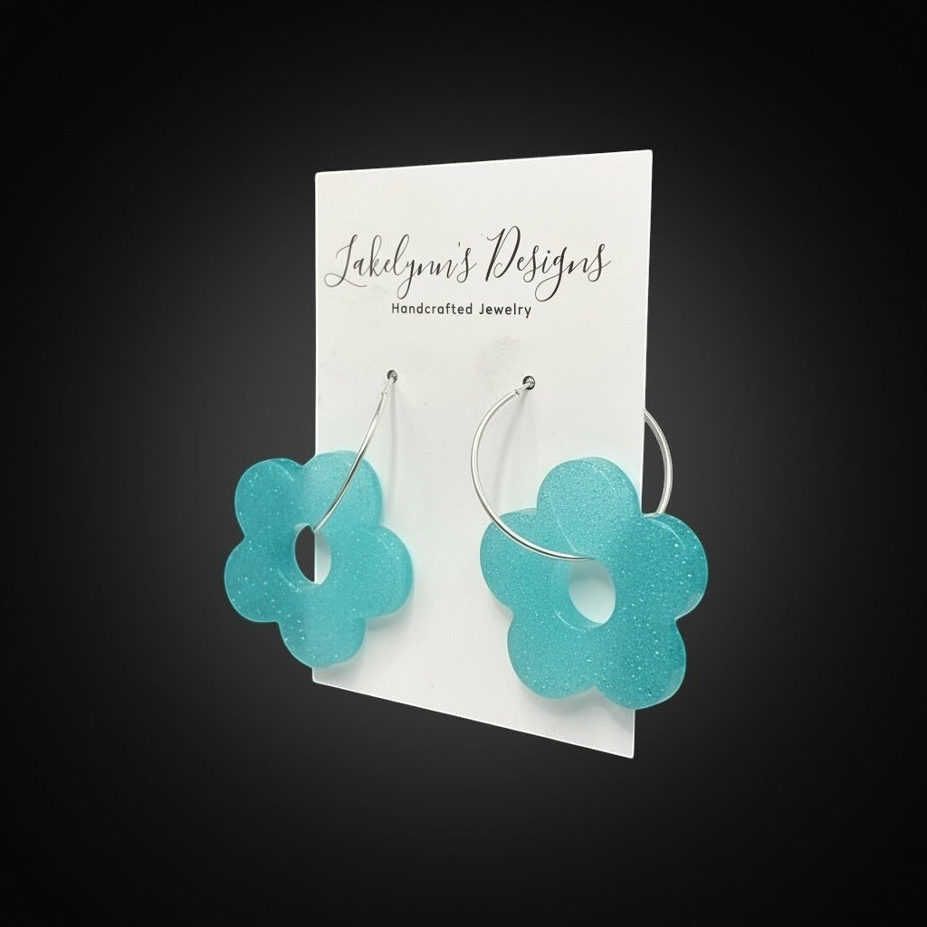 Lakelynns Designs turquoise glitter flower hoop earrings with retro floral design.