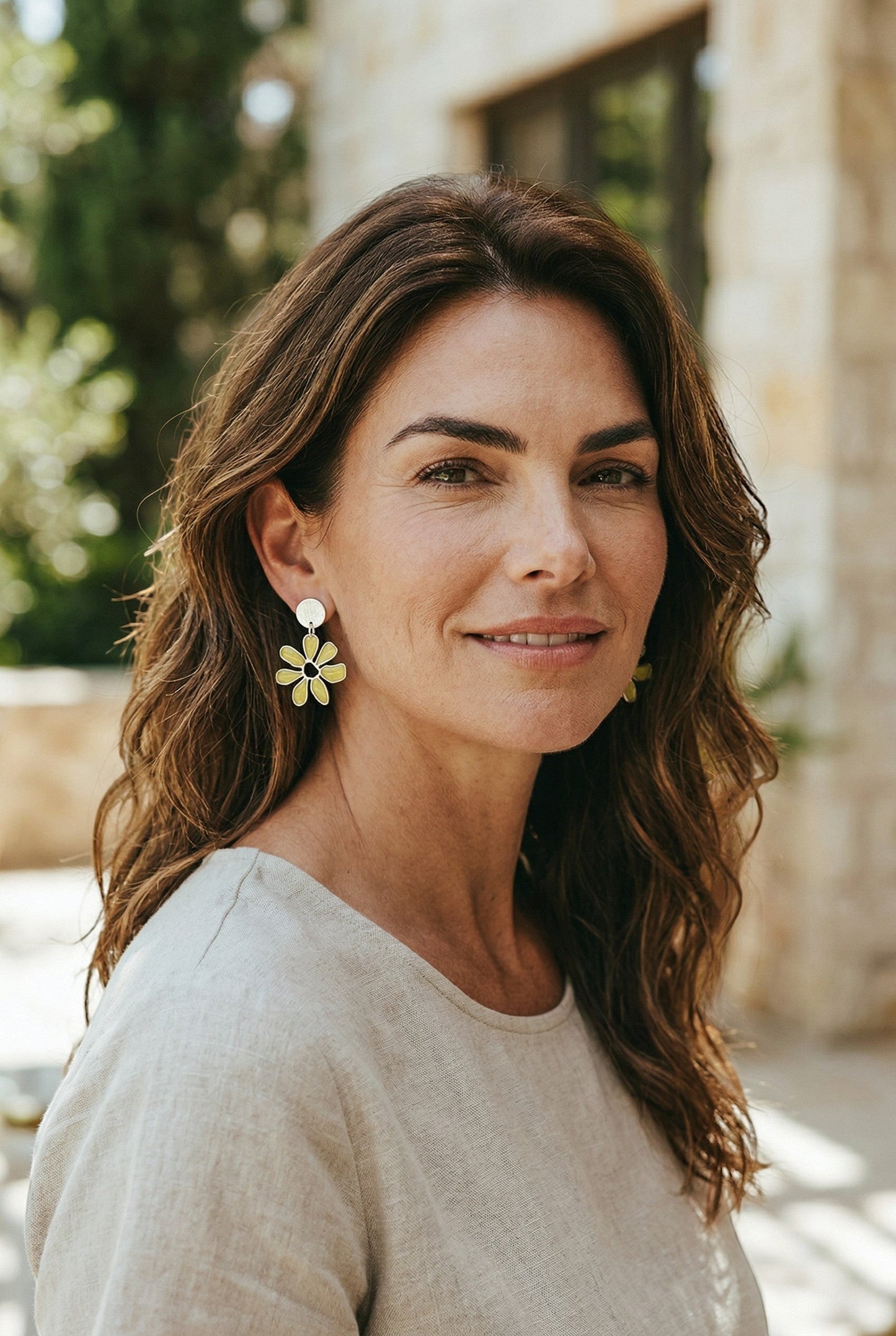 Lakelynns Designs yellow daisy floral statement earrings with brushed silver-tone discs.